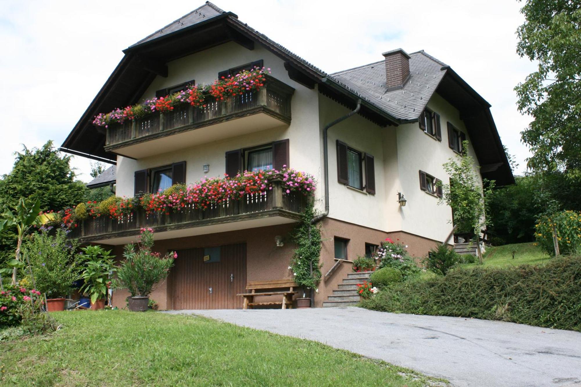 Gasthaus - Gaestehaus Schusterbauer Rein Ngoại thất bức ảnh