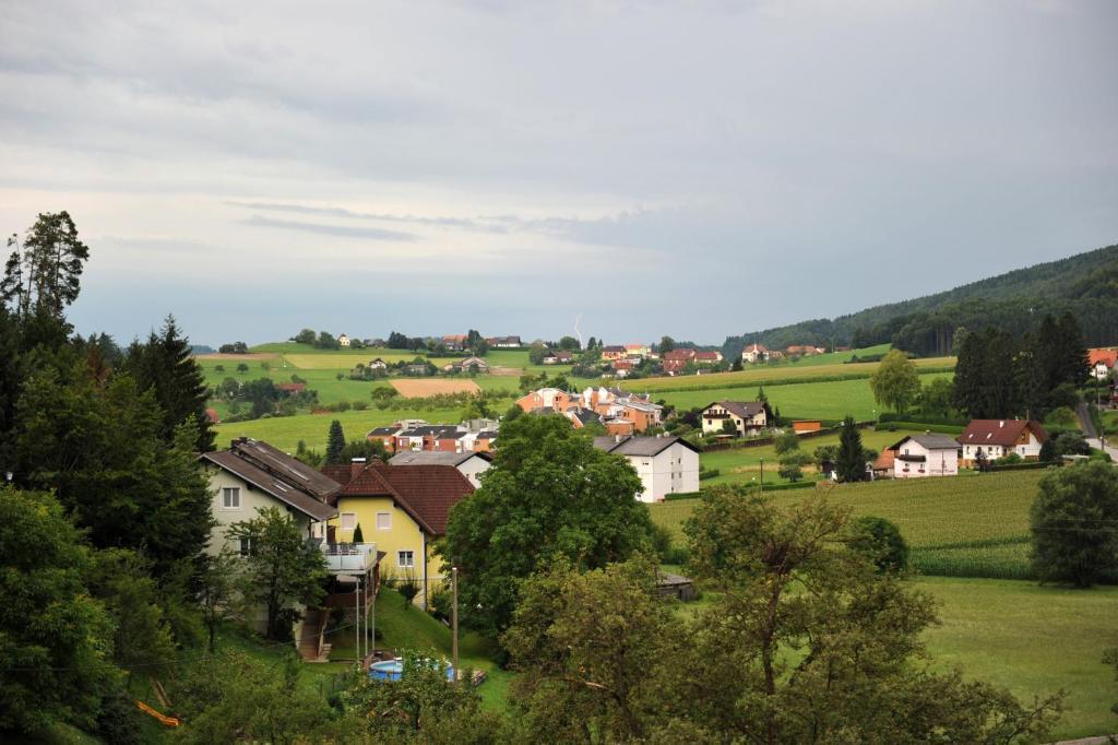 Gasthaus - Gaestehaus Schusterbauer Rein Phòng bức ảnh